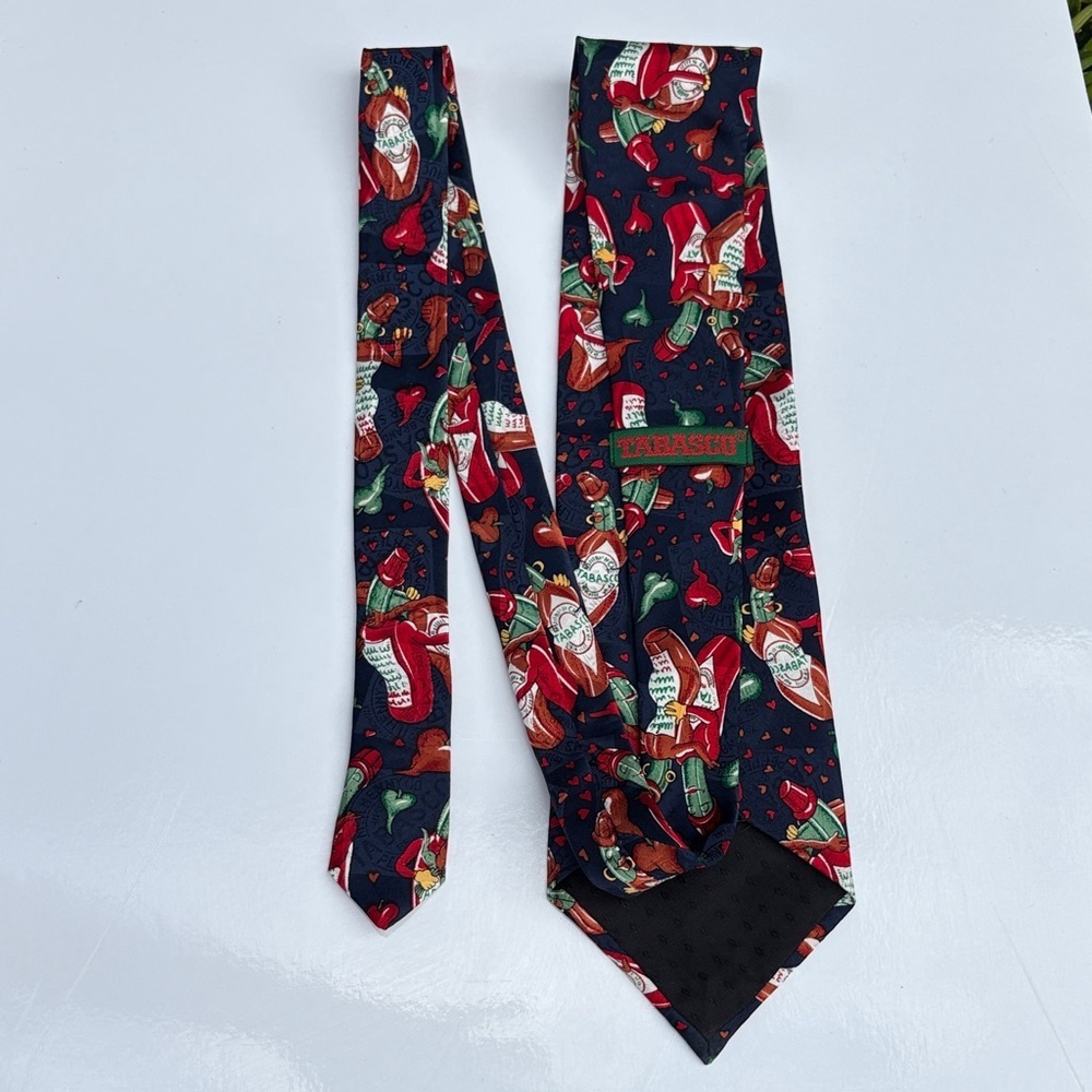 Tabasco Brand Dancing Bottles 100% Silk Men's Necktie - Picture 6 of 6